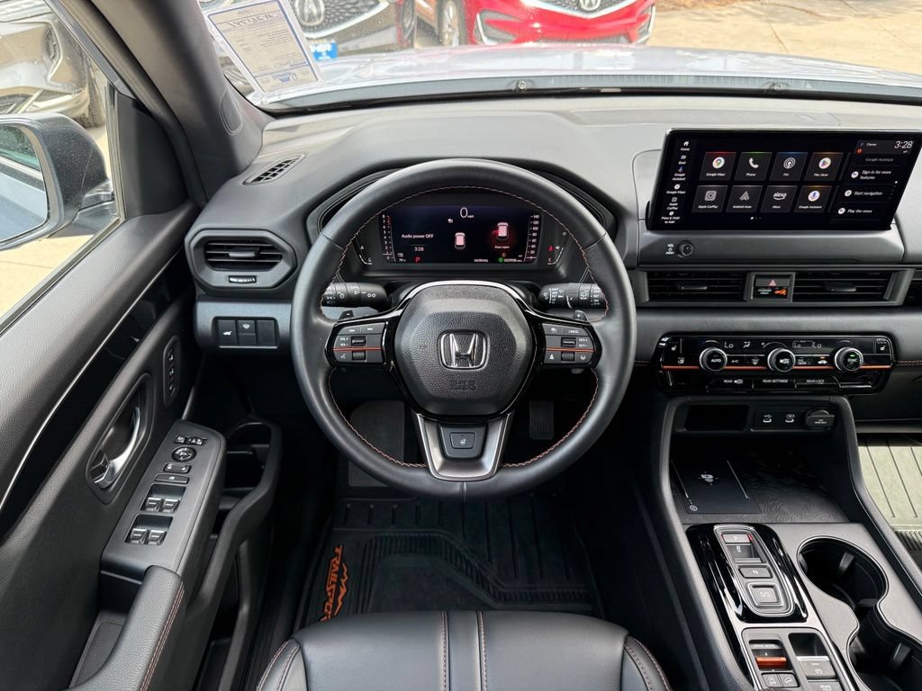 Certified 2026 Honda Pilot TrailSport image 4