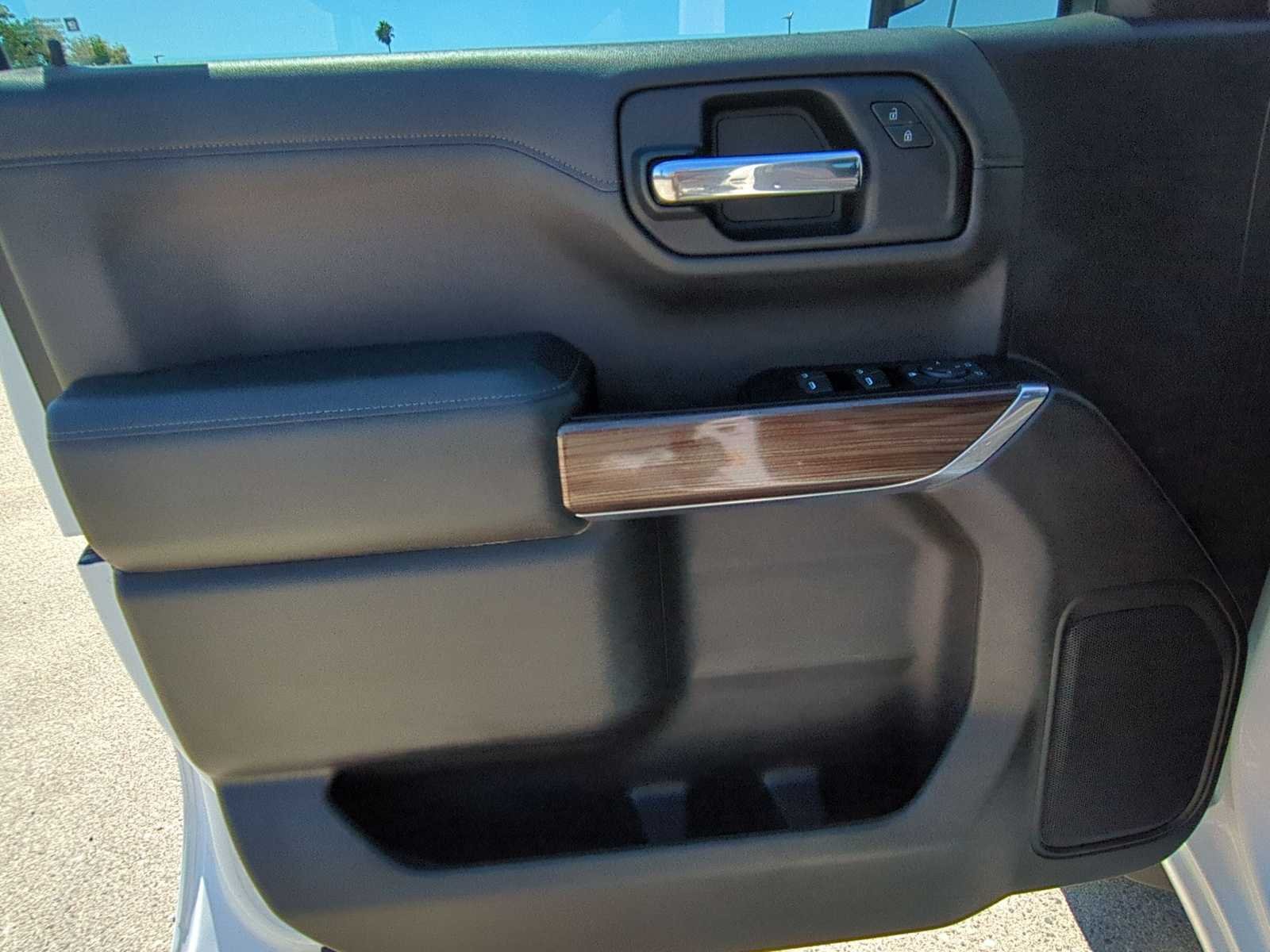 Used 2019 Chevrolet Silverado 1500 LT w/ All-Star Edition RWD image 9