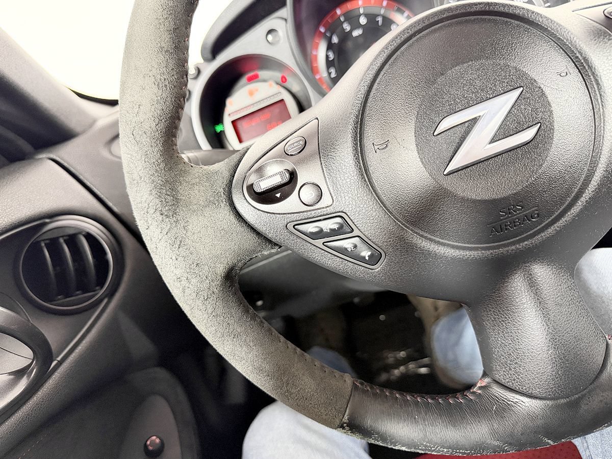Used 2016 Nissan 370Z NISMO RWD image 51