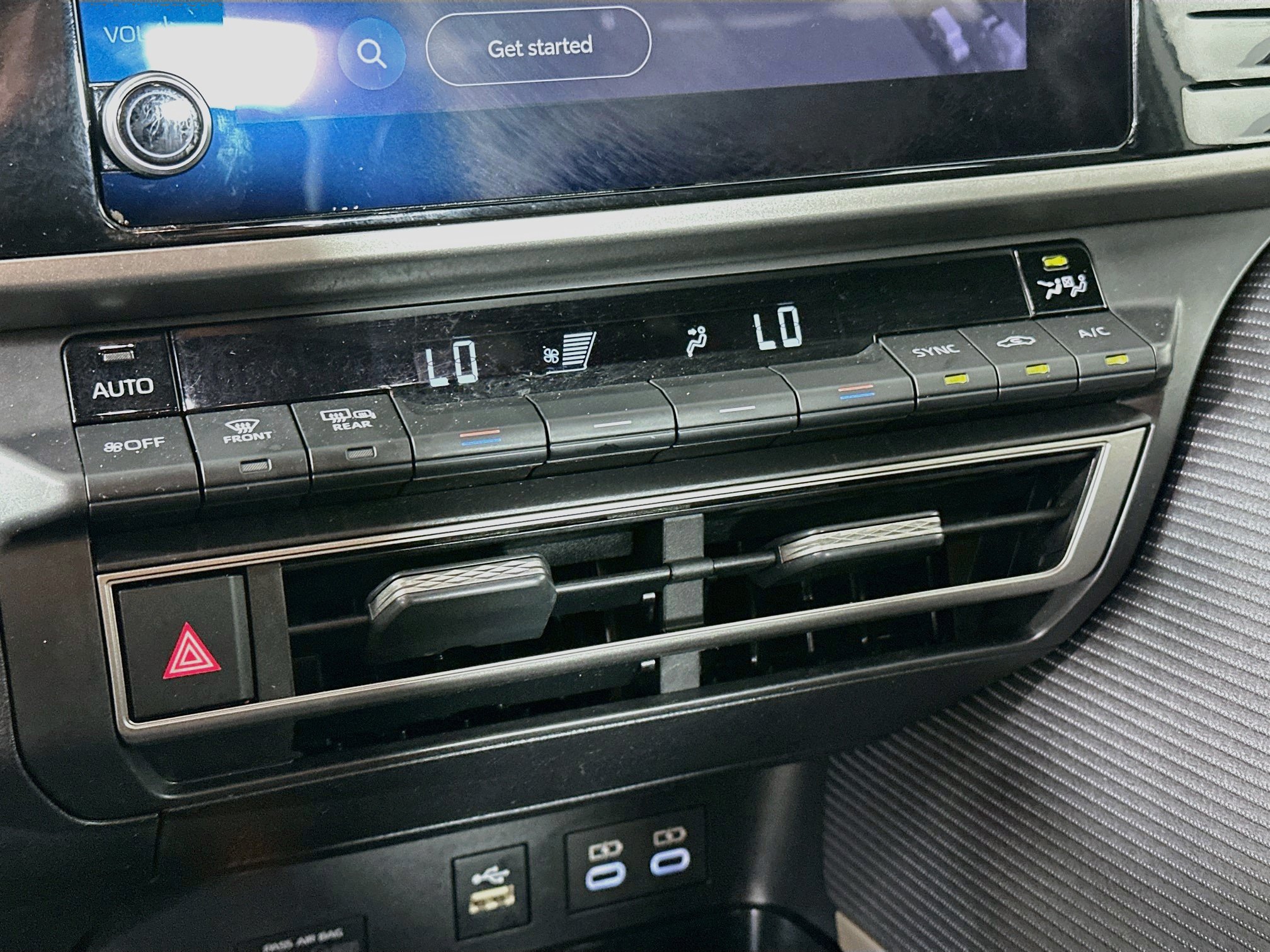 Used 2025 Toyota Camry SE FWD image 24