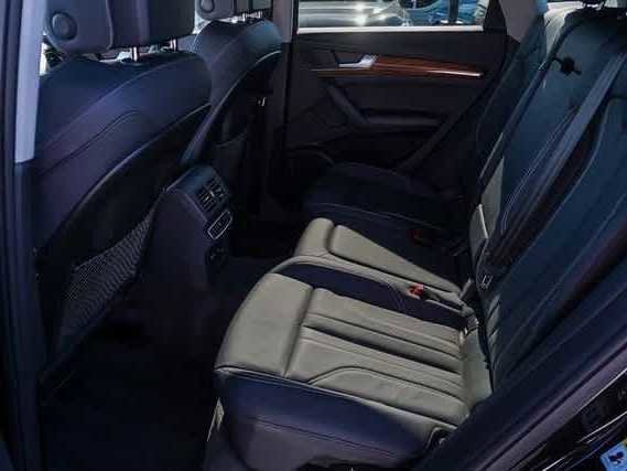 Used 2023 Audi Q5 e Premium Plus w/ Premium Plus Package image 22