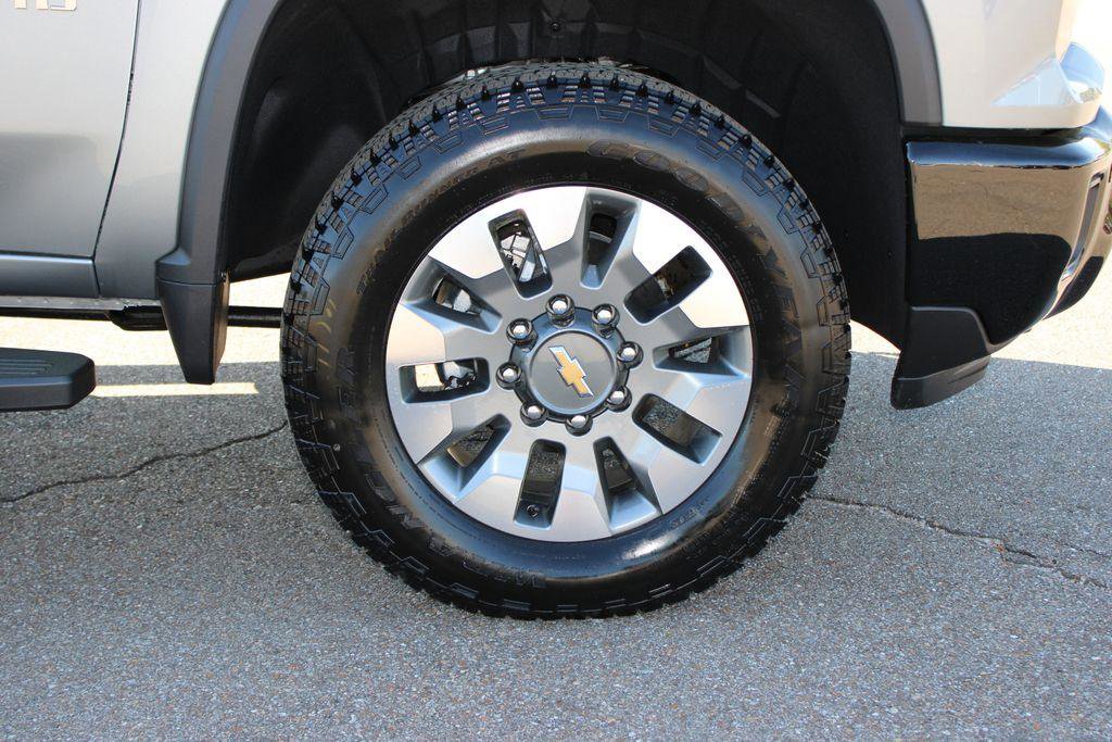 New 2026 Chevrolet Silverado 2500 Custom w/ Custom Value Package image 5