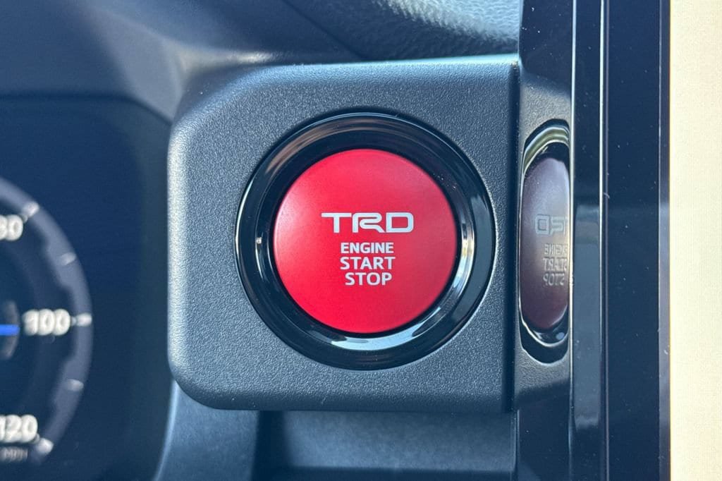 New 2026 Toyota 4Runner TRD Off-Road Premium AWD/4WD image 19