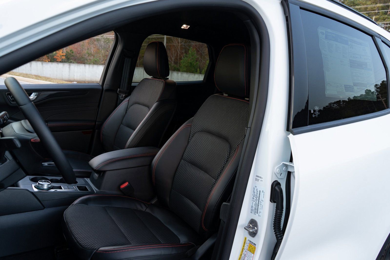 New 2026 Ford Escape ST-Line w/ Tech Pack #1 FWD image 15