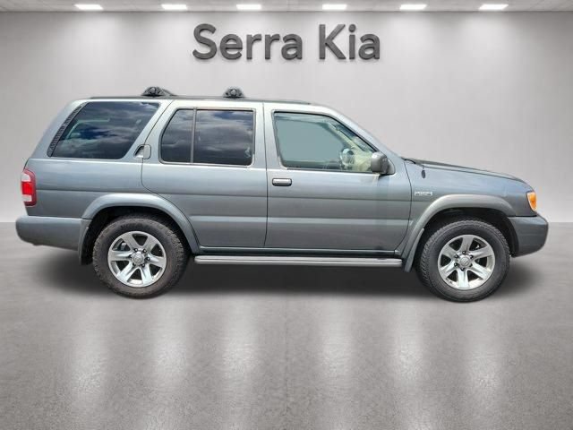 Used 2004 Nissan Pathfinder LE Platinum RWD image 6