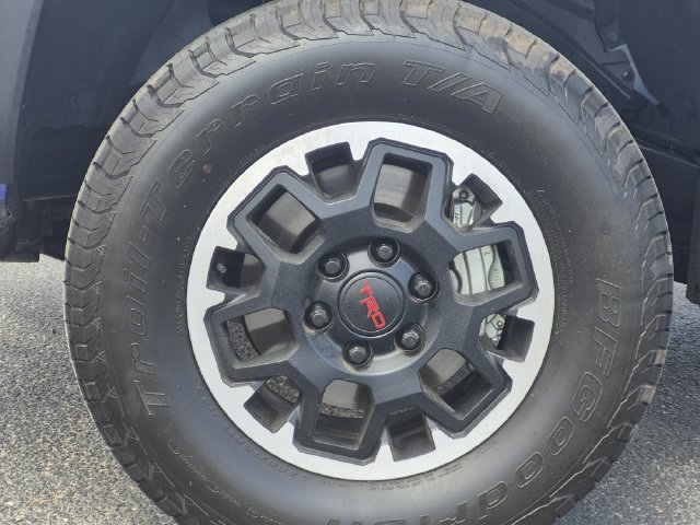 Used 2024 Toyota Tacoma TRD Off-Road AWD/4WD image 7