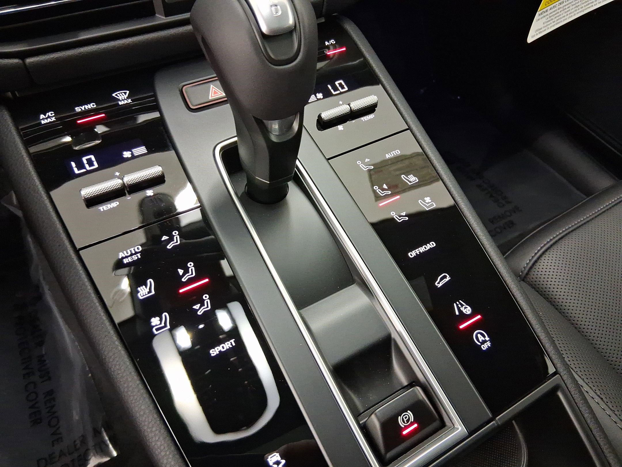 Used 2026 Porsche Macan image 28