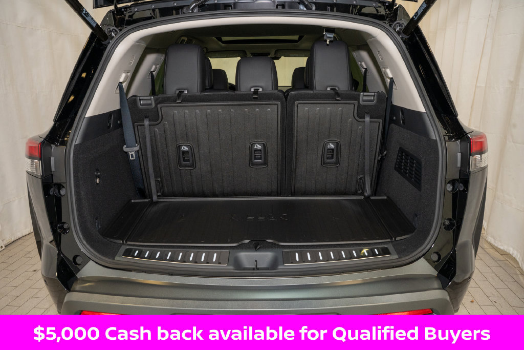 New 2026 Nissan Pathfinder Platinum w/ Accent Package FWD image 6