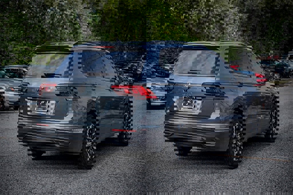New 2024 Volkswagen Tiguan S image 7