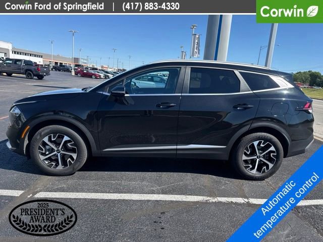 Used 2023 Kia Sportage EX AWD/4WD image 4