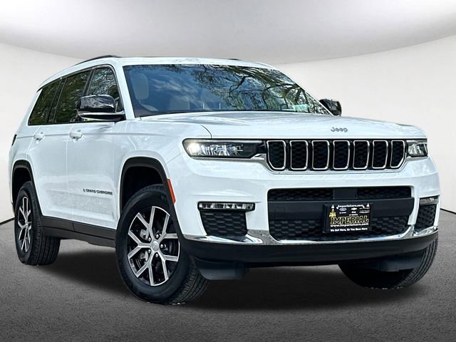 Used 2024 Jeep Grand Cherokee L Limited AWD/4WD image 2