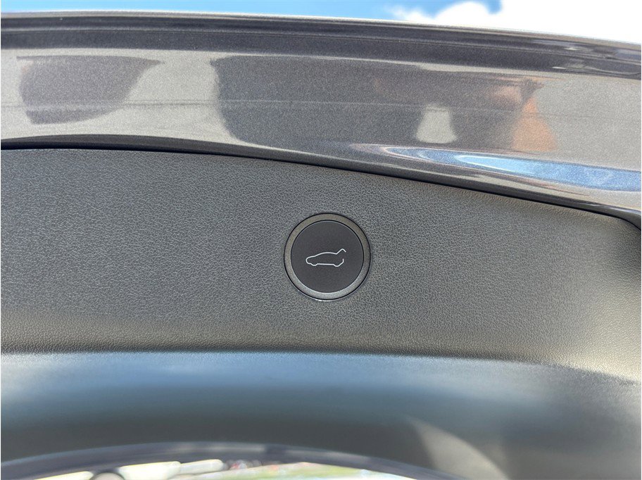 Used 2023 Tesla Model 3 Standard Range RWD image 41