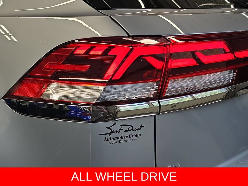 Used 2025 Volkswagen Atlas Cross Sport SE AWD/4WD image 34