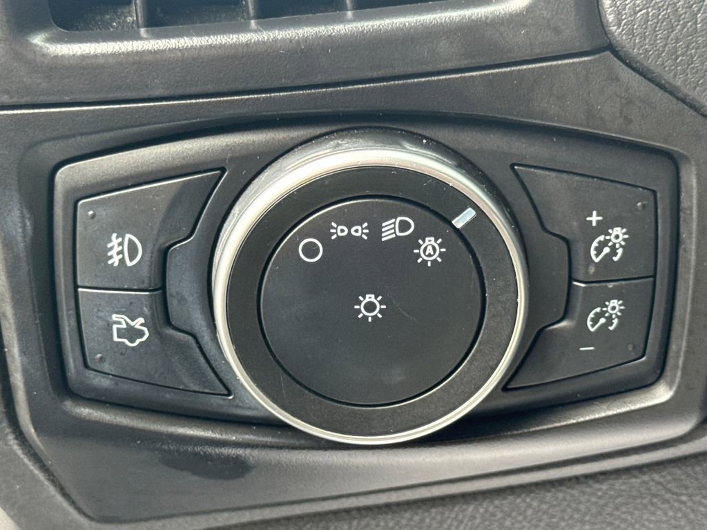 Used 2018 Ford Focus Titanium FWD image 45