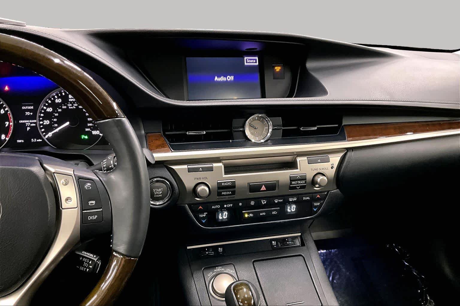 Used 2014 Lexus ES 350 w/ Premium Package FWD image 6