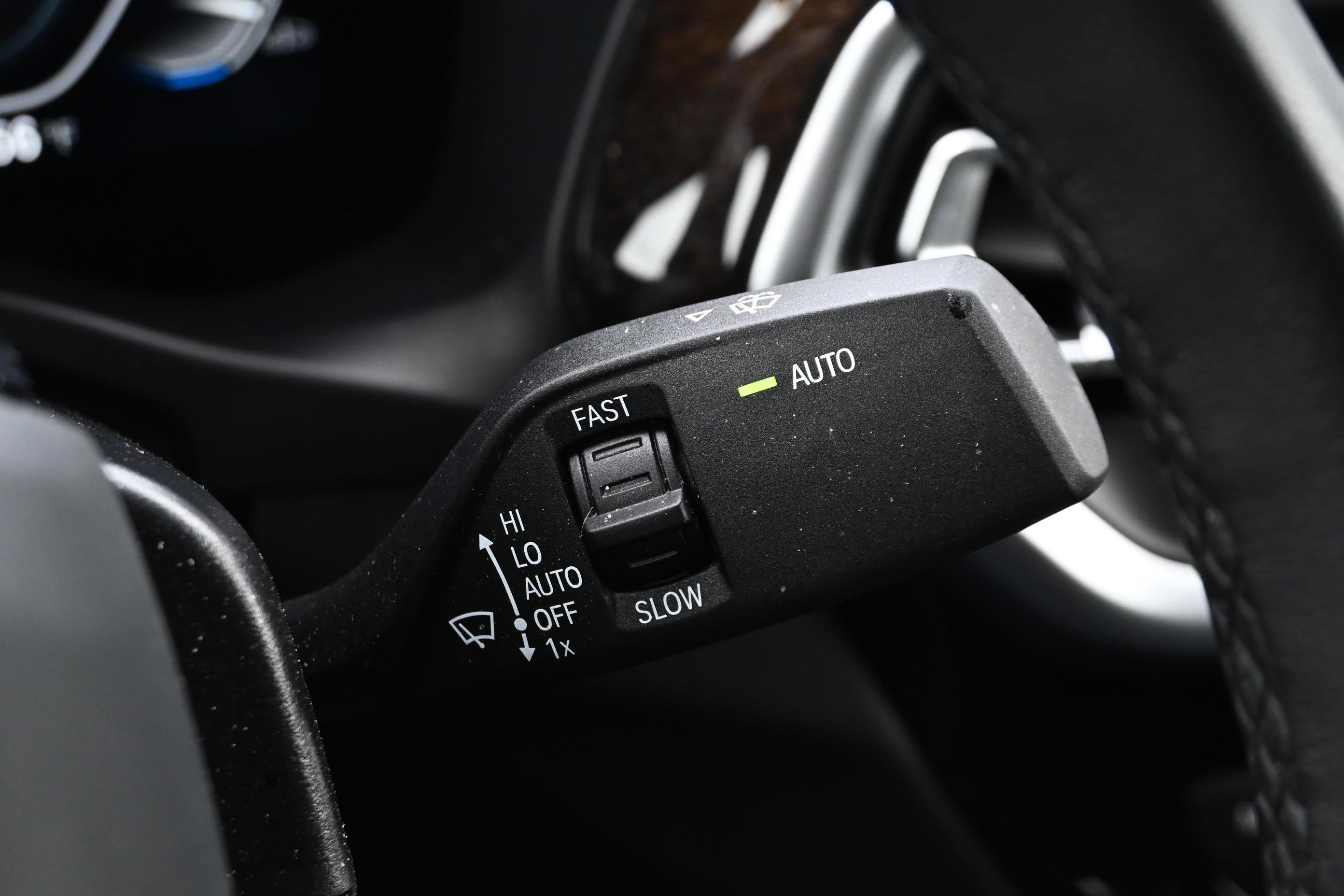 Certified 2025 BMW X4 xDrive30i image 34