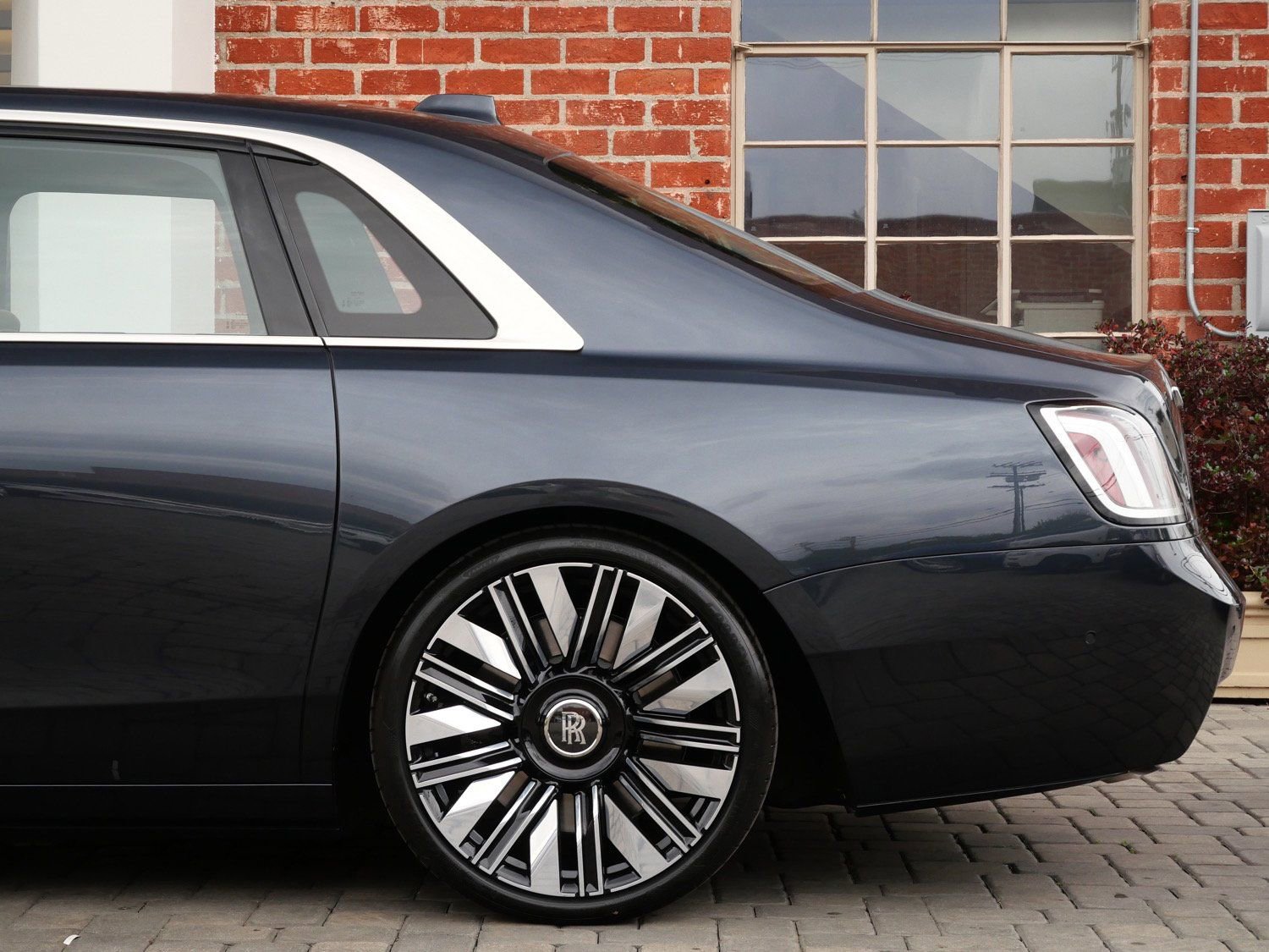New 2026 Rolls-Royce Ghost Extended Wheelbase image 21