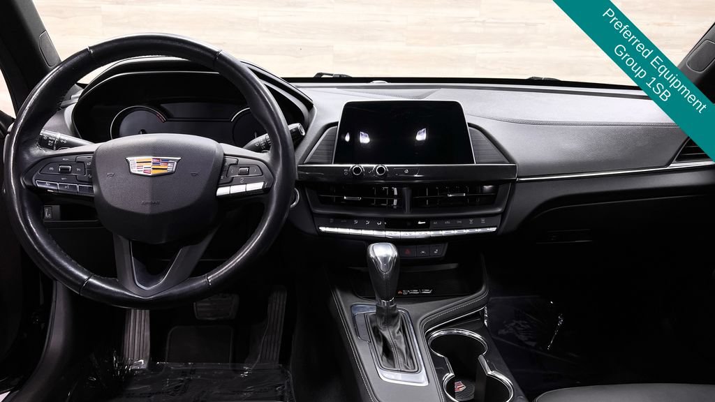 Used 2023 Cadillac CT4 Luxury w/ Cold Weather Package RWD image 2