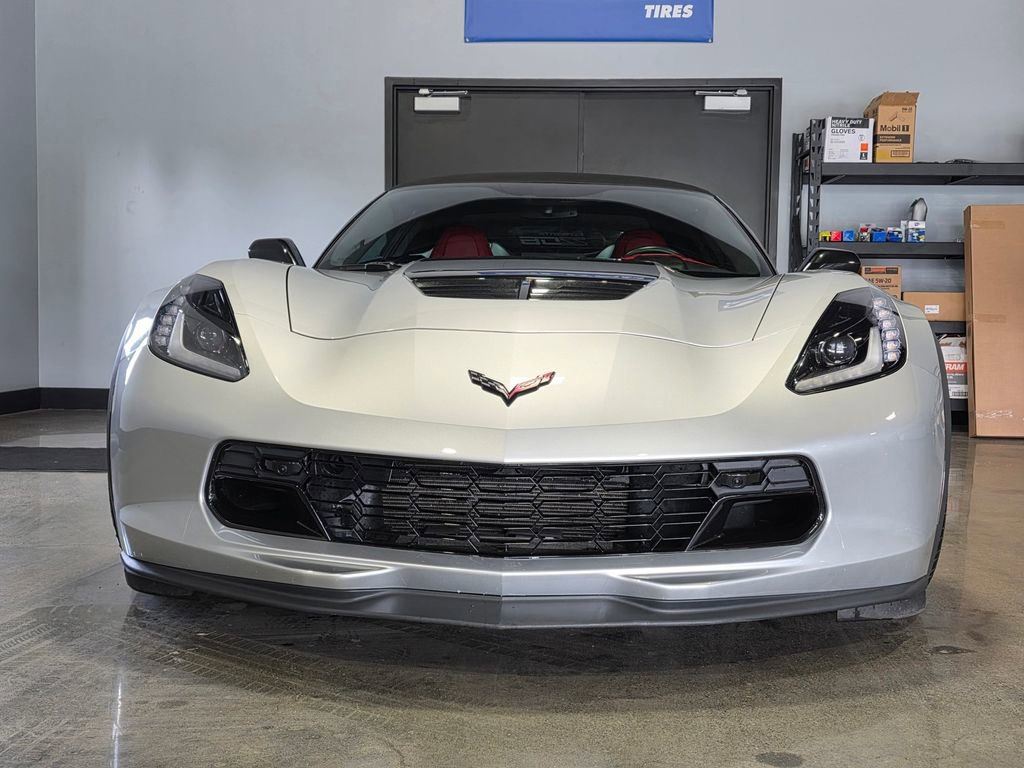 Used 2016 Chevrolet Corvette Z06 w/ 3LZ Preferred Equipment Group RWD image 2