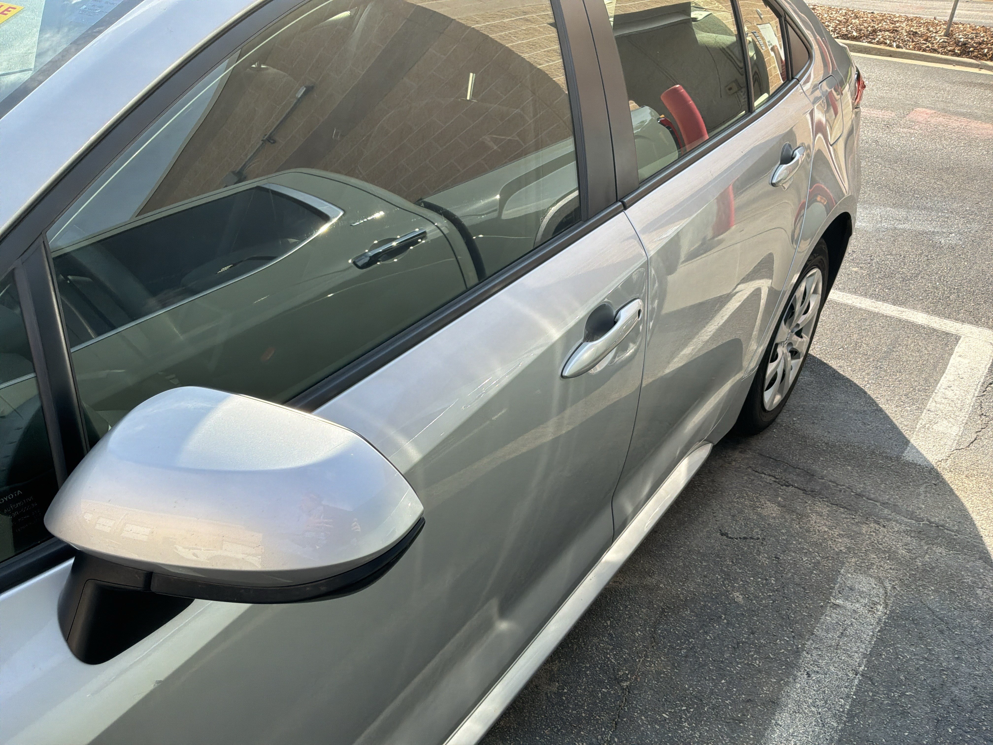 Used 2023 Toyota Corolla LE FWD image 39
