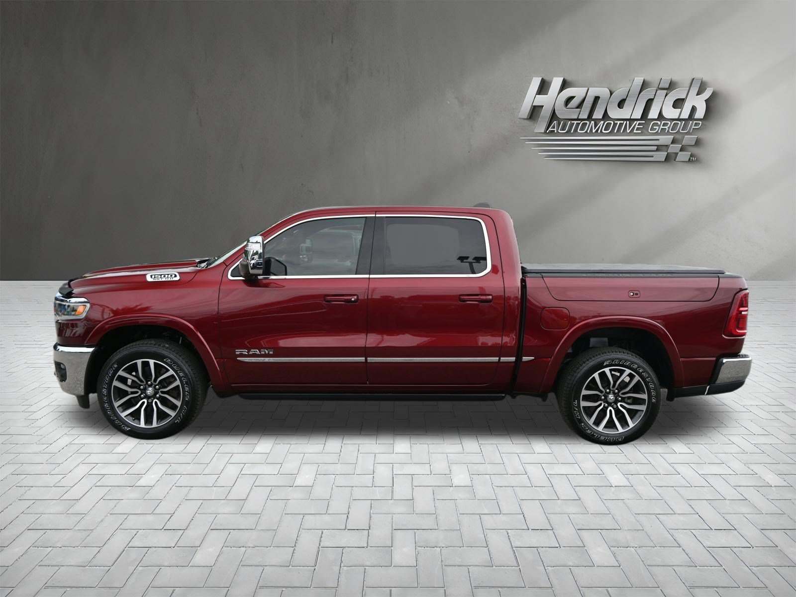 Used 2025 RAM 1500 Limited w/ Trailer Tow Group AWD/4WD image 7