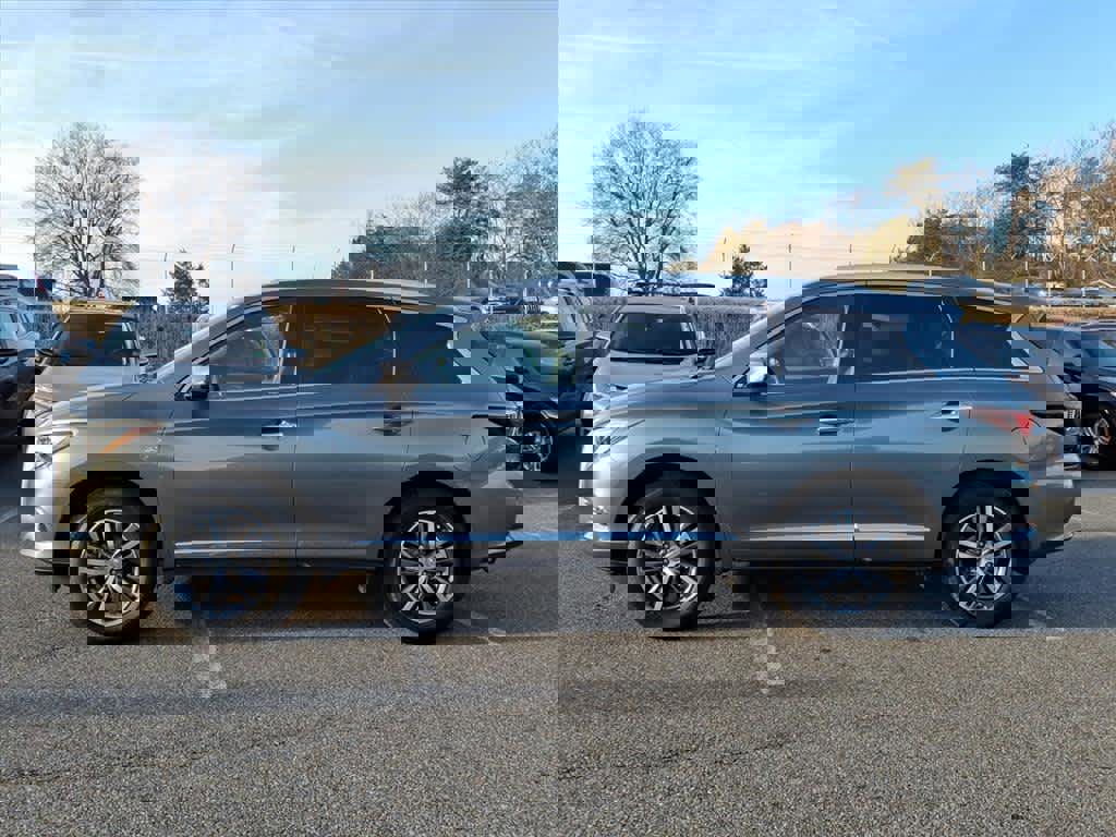 Used 2020 INFINITI QX60 Luxe w/ Essential Package image 2