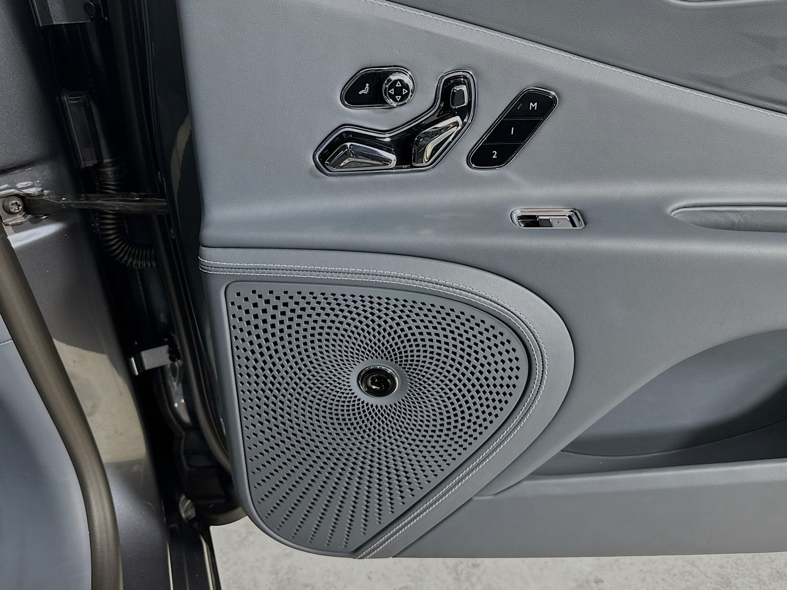 New 2026 Bentley Flying Spur Plug-In Hybrid AWD/4WD image 70