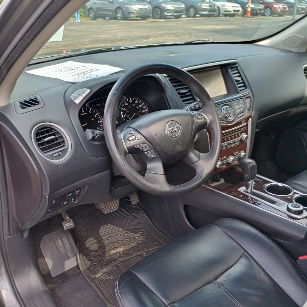 Used 2015 Nissan Pathfinder SL w/ SL Premium Package AWD/4WD image 9