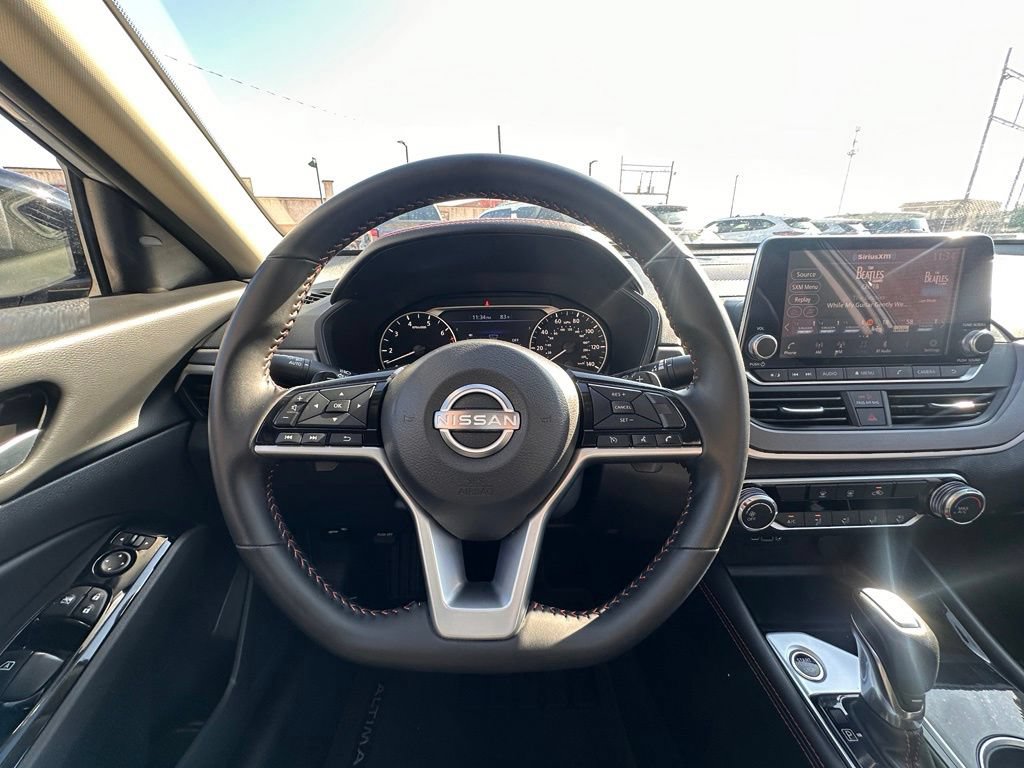 Certified 2025 Nissan Altima 2.5 SR FWD image 21