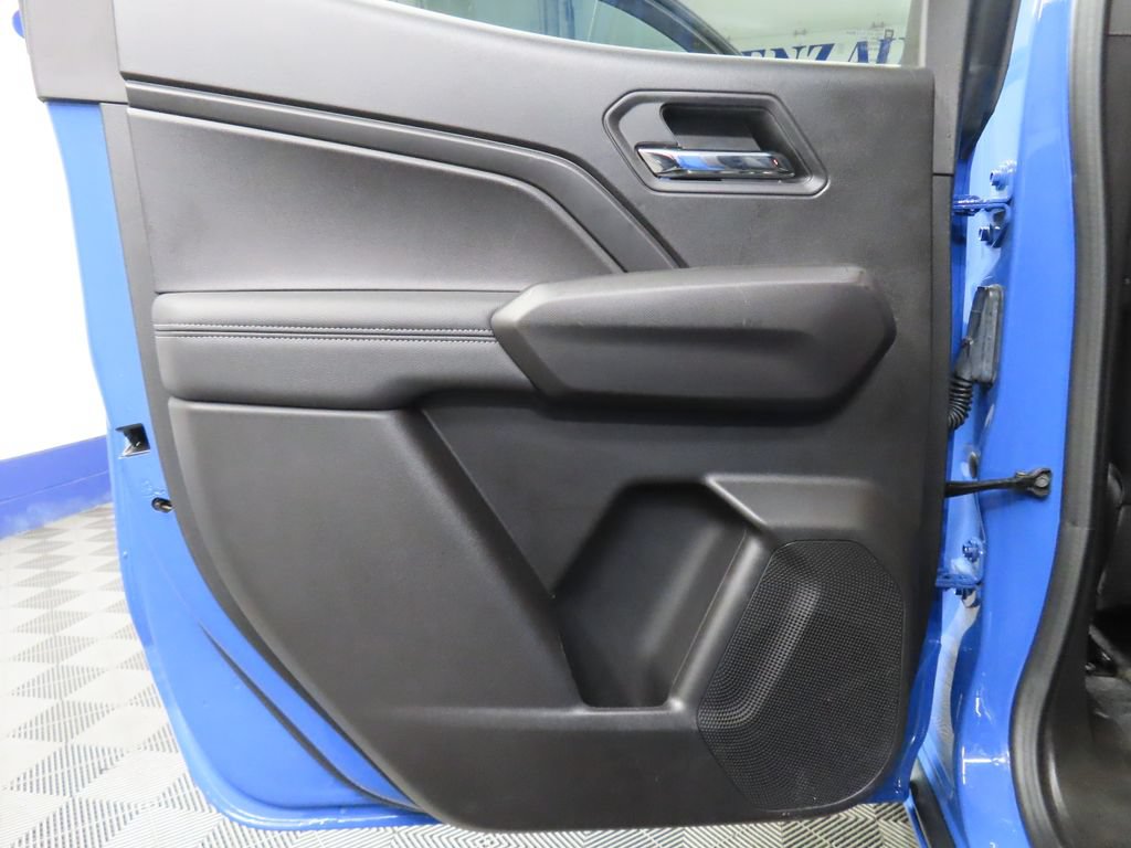 Used 2025 GMC Canyon Elevation AWD/4WD image 46