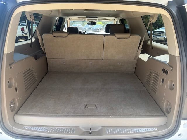 Used 2016 Chevrolet Suburban LT w/ Luxury Package RWD image 22