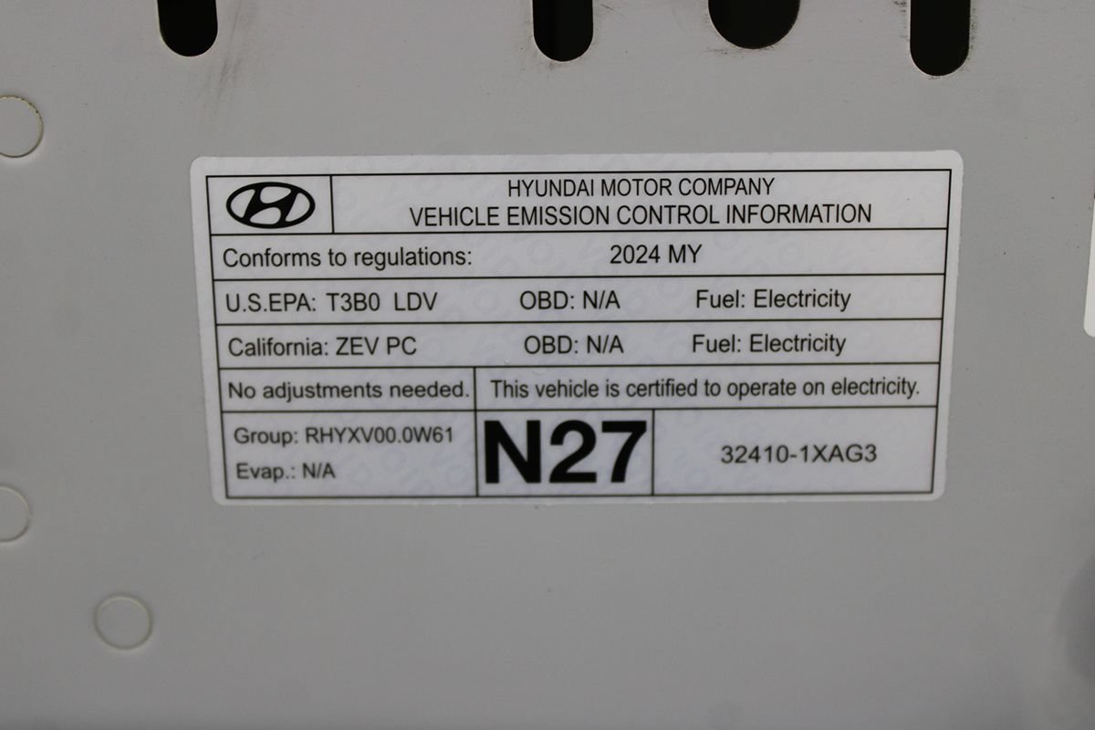 Used 2024 Hyundai Ioniq 5 SE RWD image 30