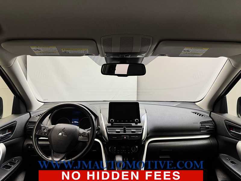 Used 2022 Mitsubishi Eclipse Cross SE image 11