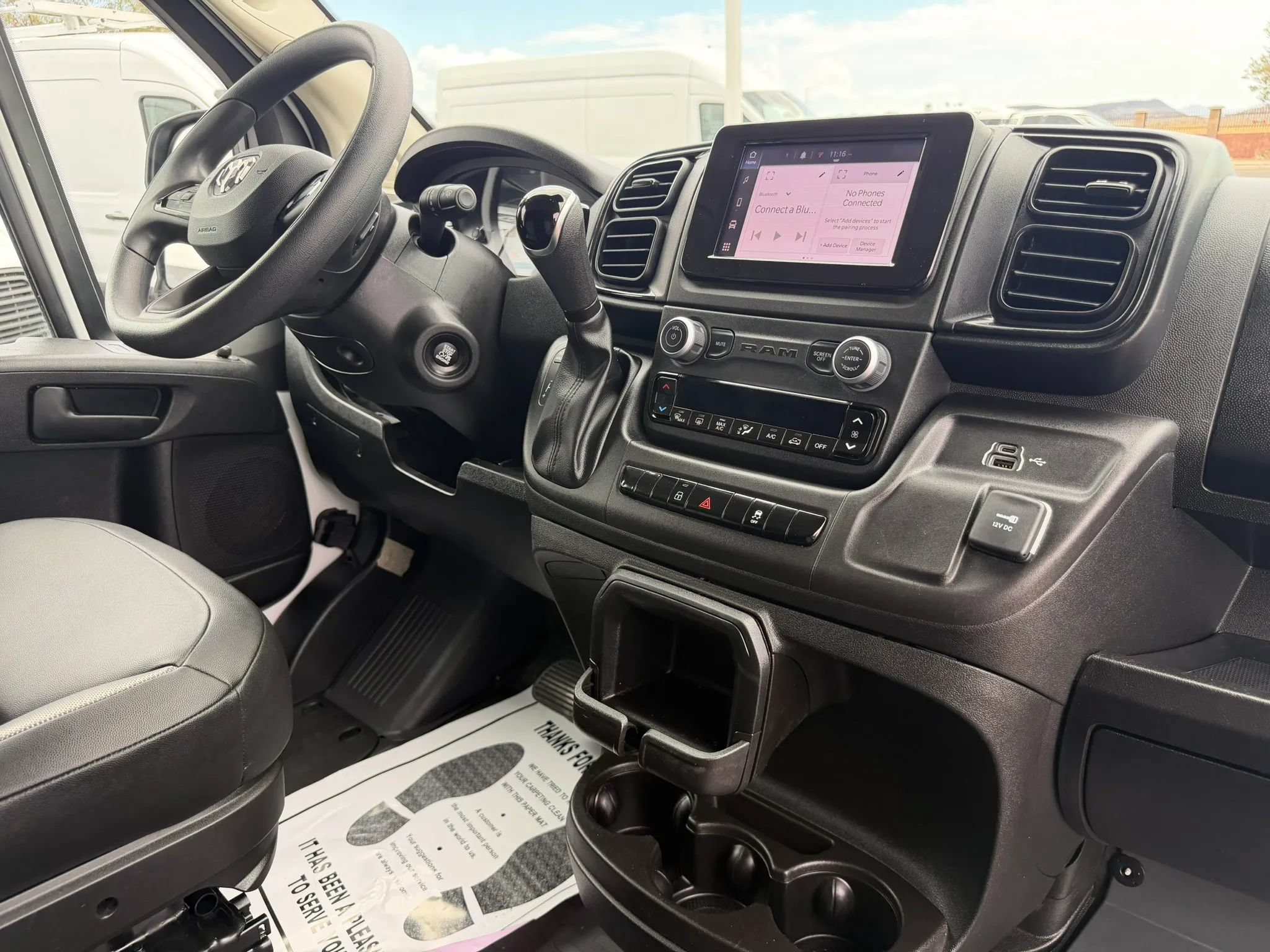 Used 2025 RAM ProMaster 2500 w/ Convenience Group FWD image 16