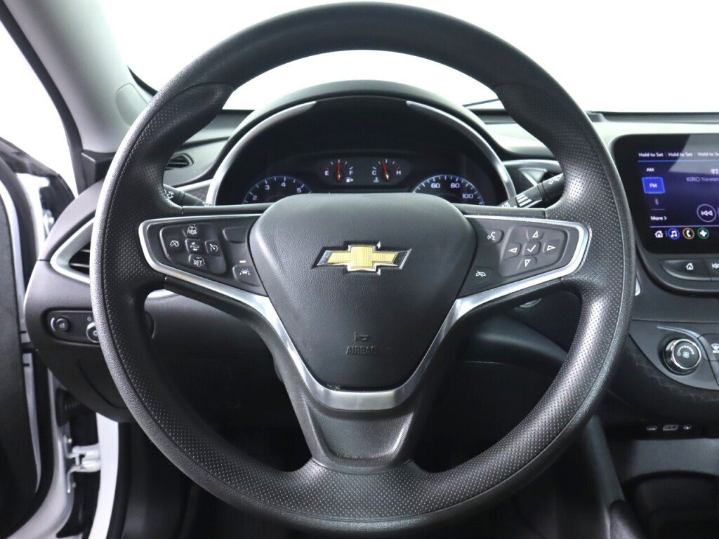 Used 2023 Chevrolet Malibu LS FWD image 11