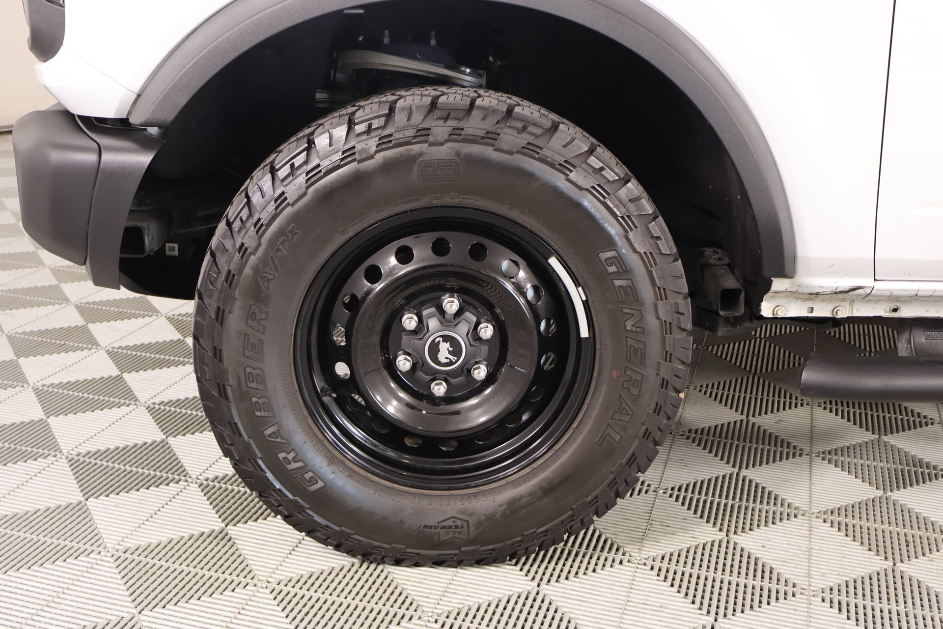 Used 2023 Ford Bronco Black Diamond AWD/4WD image 18
