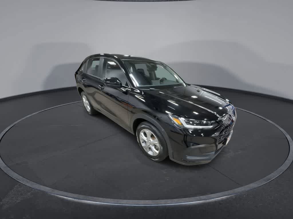 Used 2023 Honda HR-V LX image 2