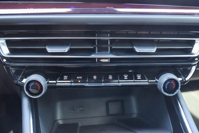 New 2026 Chevrolet Traverse Z71 w/ Enhanced Driving Package image 21