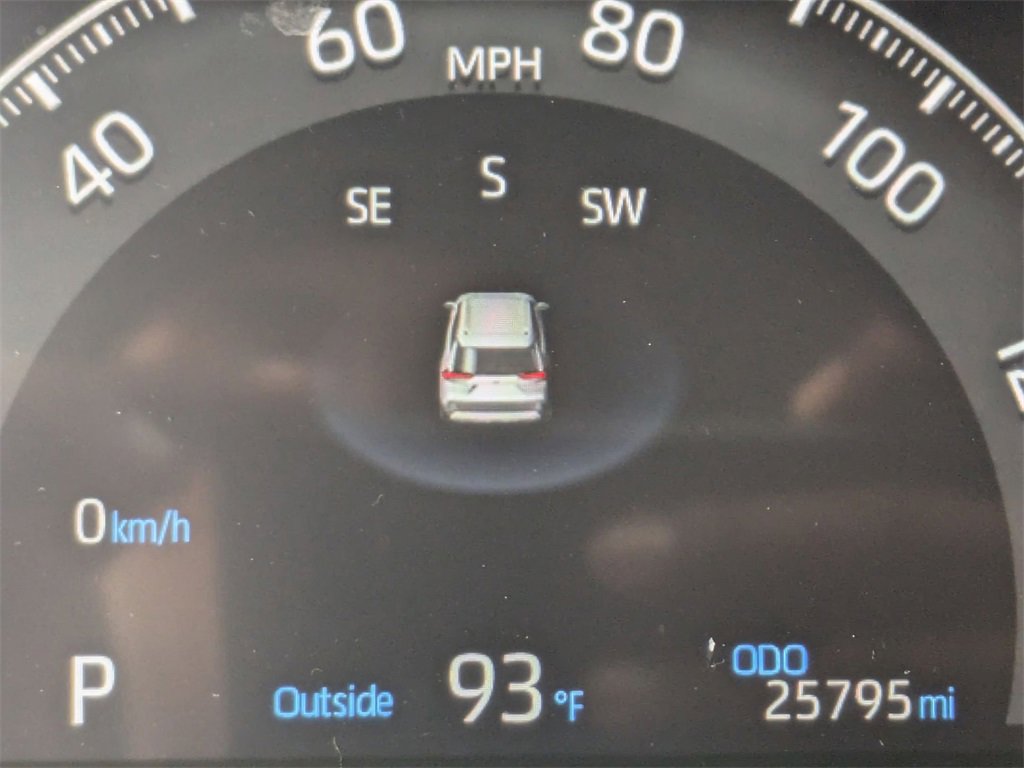 Used 2025 Toyota RAV4 LE image 16