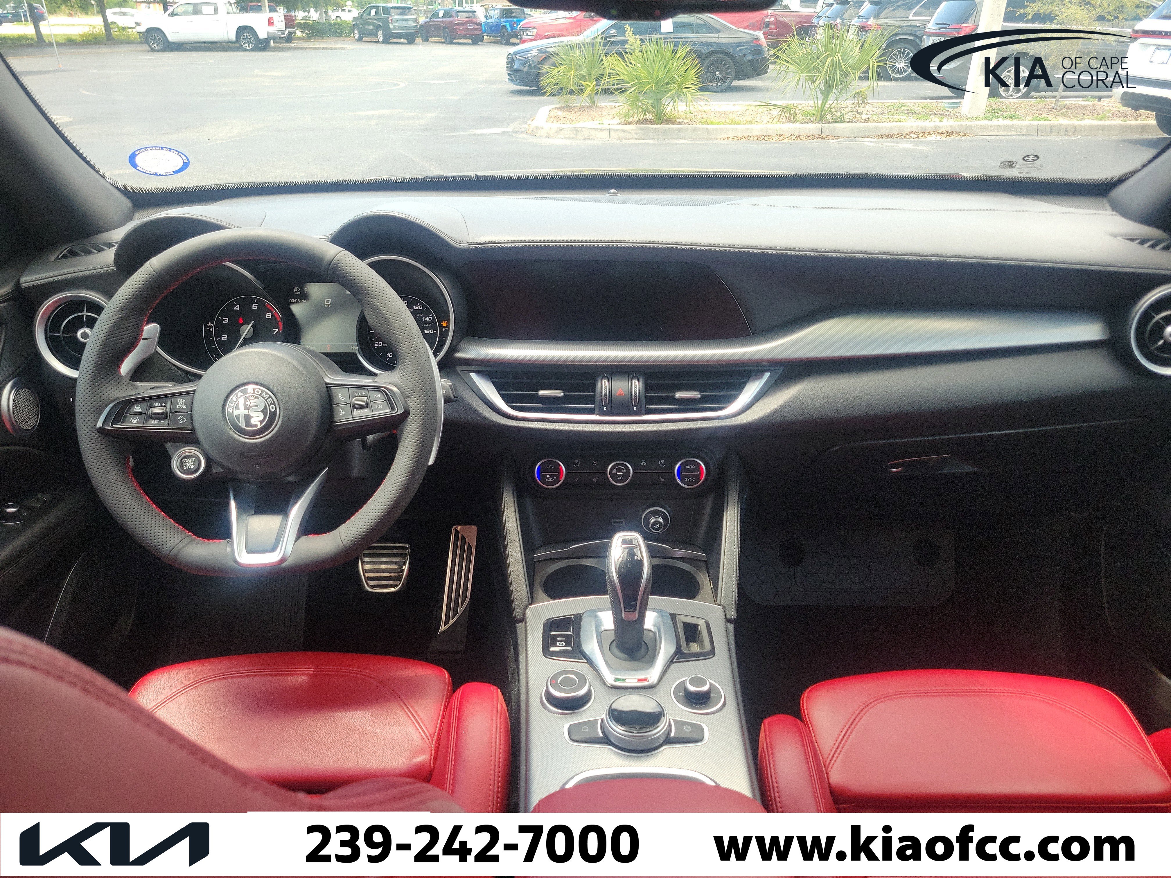Used 2022 Alfa Romeo Stelvio Veloce AWD/4WD image 17
