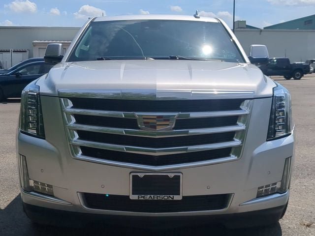 Used 2020 Cadillac Escalade Luxury AWD/4WD image 8