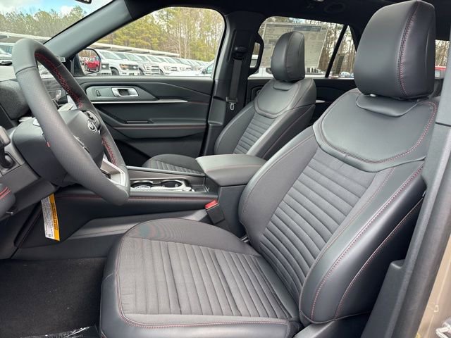 Used 2026 Ford Explorer ST-Line w/ ST-Line Street Pack AWD/4WD image 10