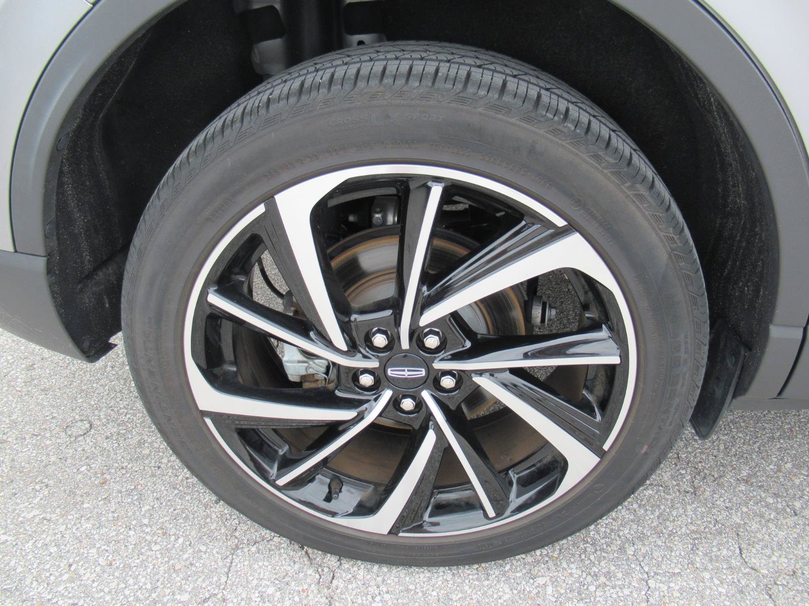 Used 2023 Lincoln Corsair Reserve FWD image 8