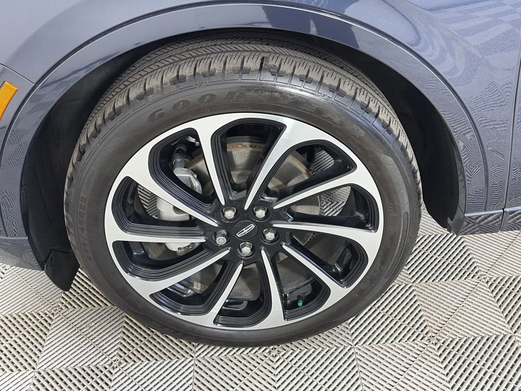 Used 2024 Lincoln Nautilus Black Label image 8