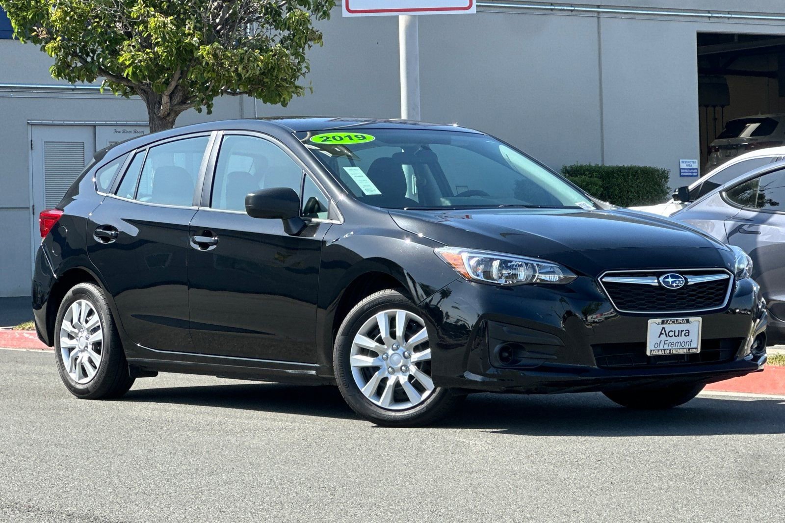 Used 2019 Subaru Impreza 2.0i AWD/4WD image 2