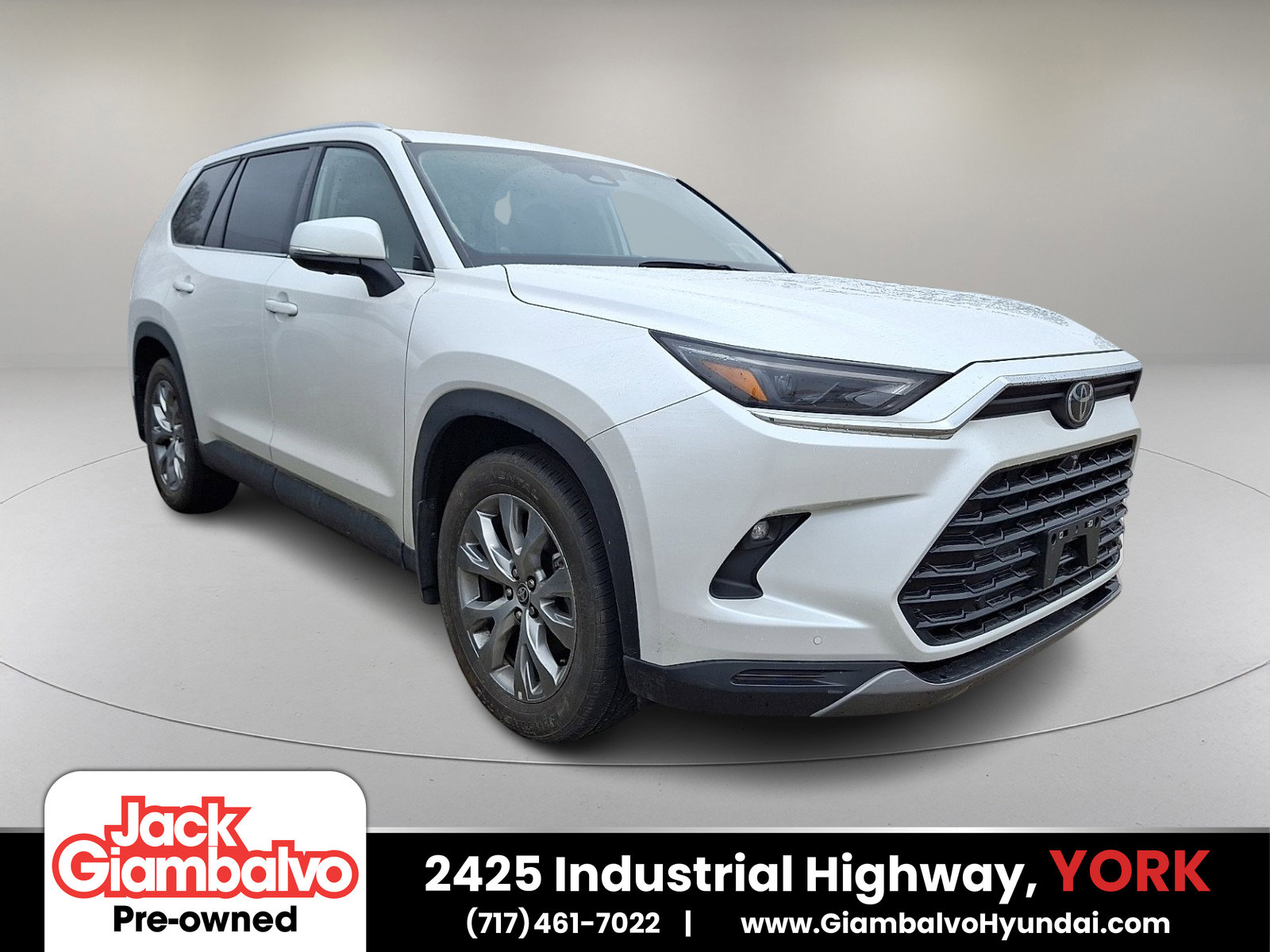 Used 2024 Toyota Grand Highlander Limited image 1
