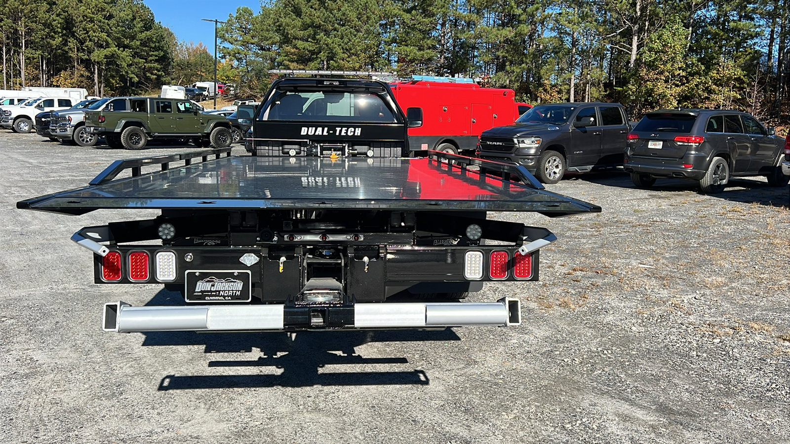 New 2025 RAM 5500 4x4 Regular Cab image 10