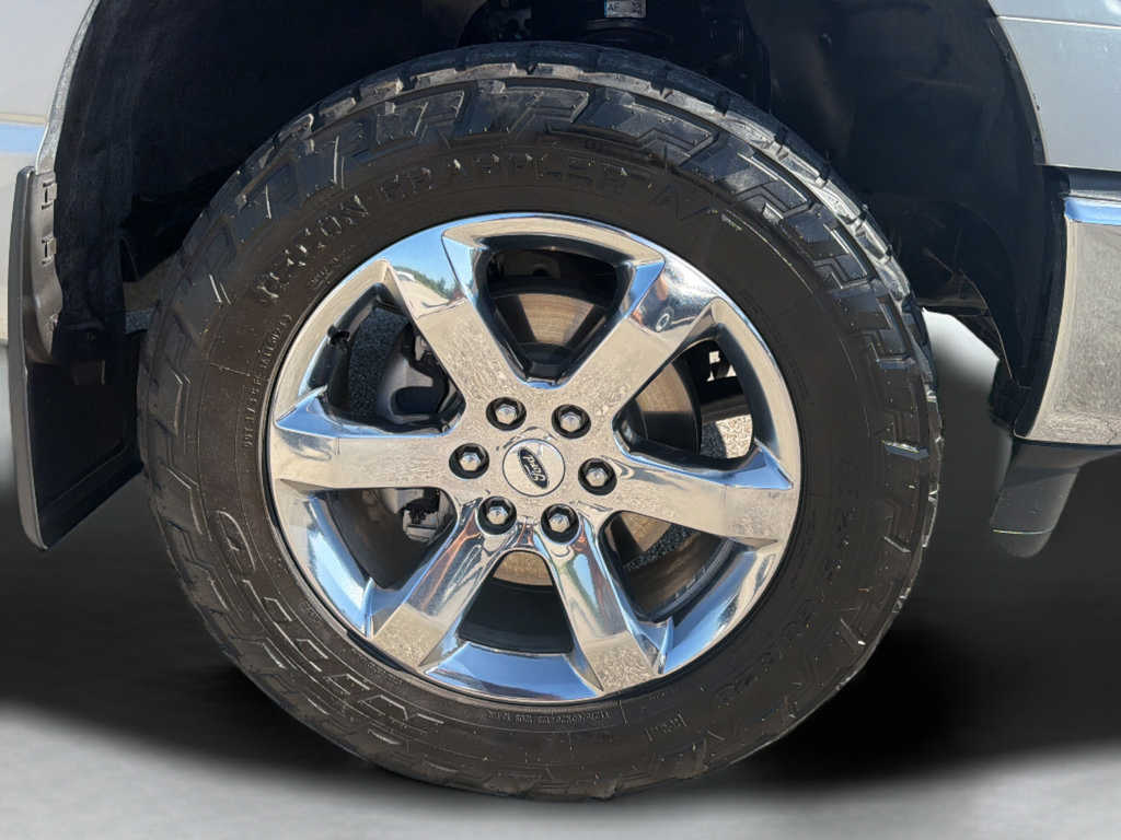 Used 2023 Ford F150 Lariat w/ Max Trailer Tow Package AWD/4WD image 9
