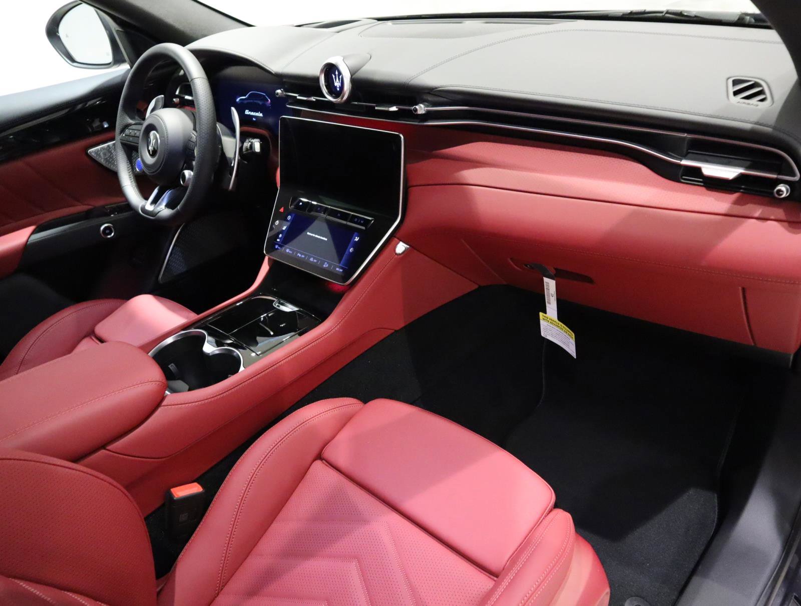 New 2025 Maserati Grecale Modena image 17