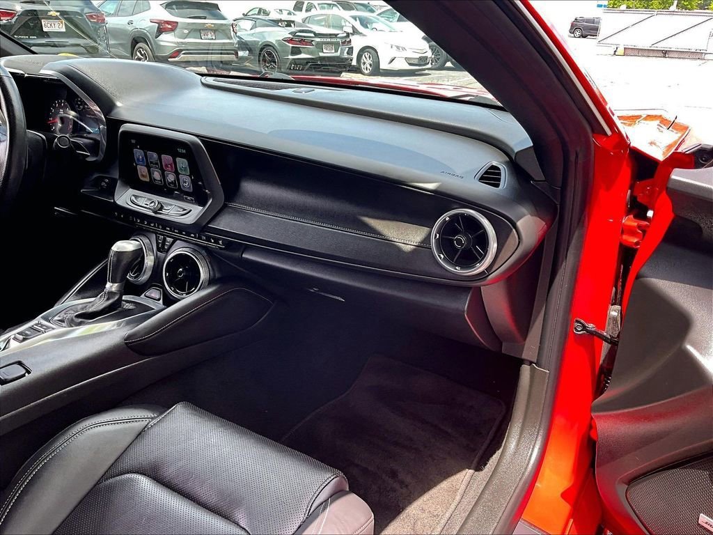 Used 2017 Chevrolet Camaro SS RWD image 13
